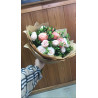 Букет из роз и фисташки