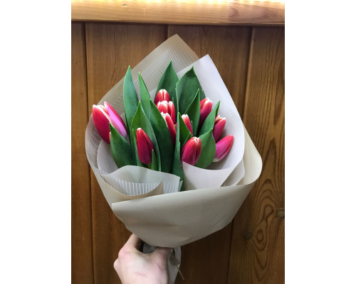 Букет из тюльпанов